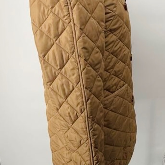NWT Authentic Burberry Diamond Quilted Jacket. - Picture 5 of 14